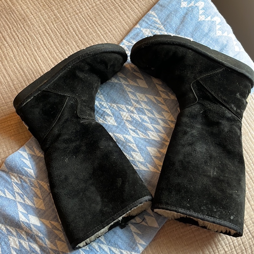 Ugg Boots - image 4